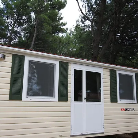 Bungalow Maslina Semesterpark